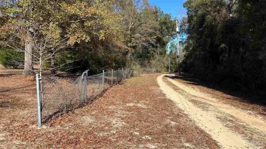 340 Cotton Creek Rd, McDavid, FL 32568 - Image #3