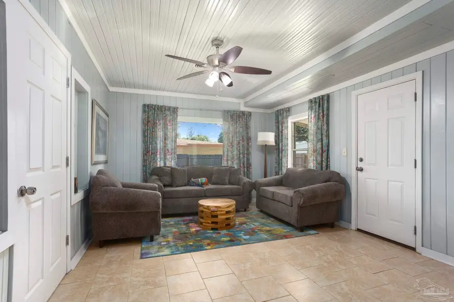 115 W Jordan St, Pensacola, FL 32501 - Image #2