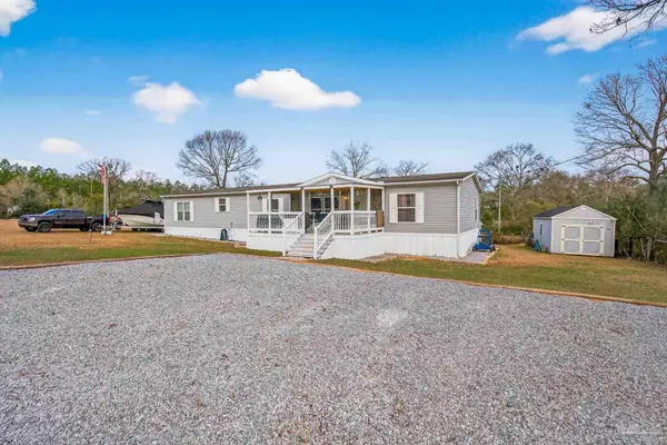 8091 Blackwater Ridge Rd, Milton, FL 32570