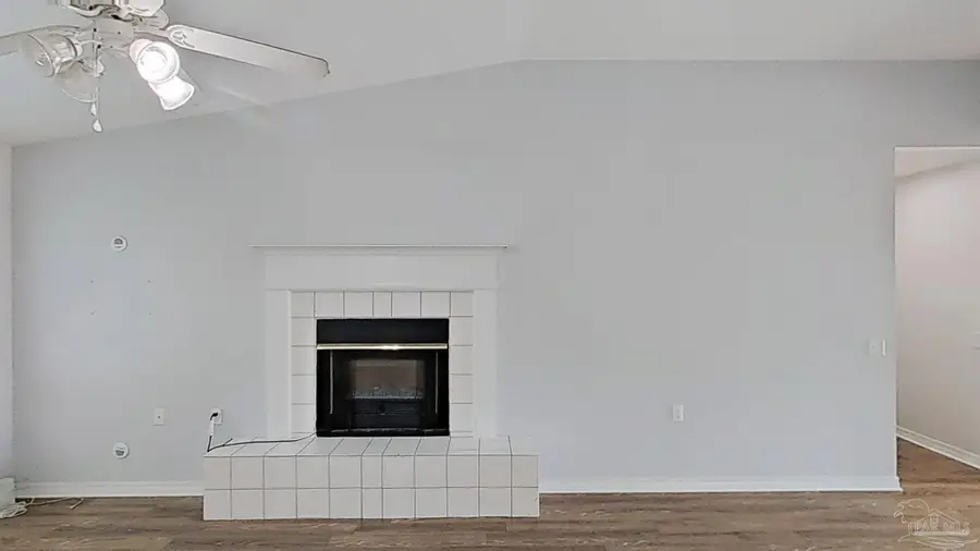 1039 Brownfield Rd, Pensacola, FL 32526 - Image #3