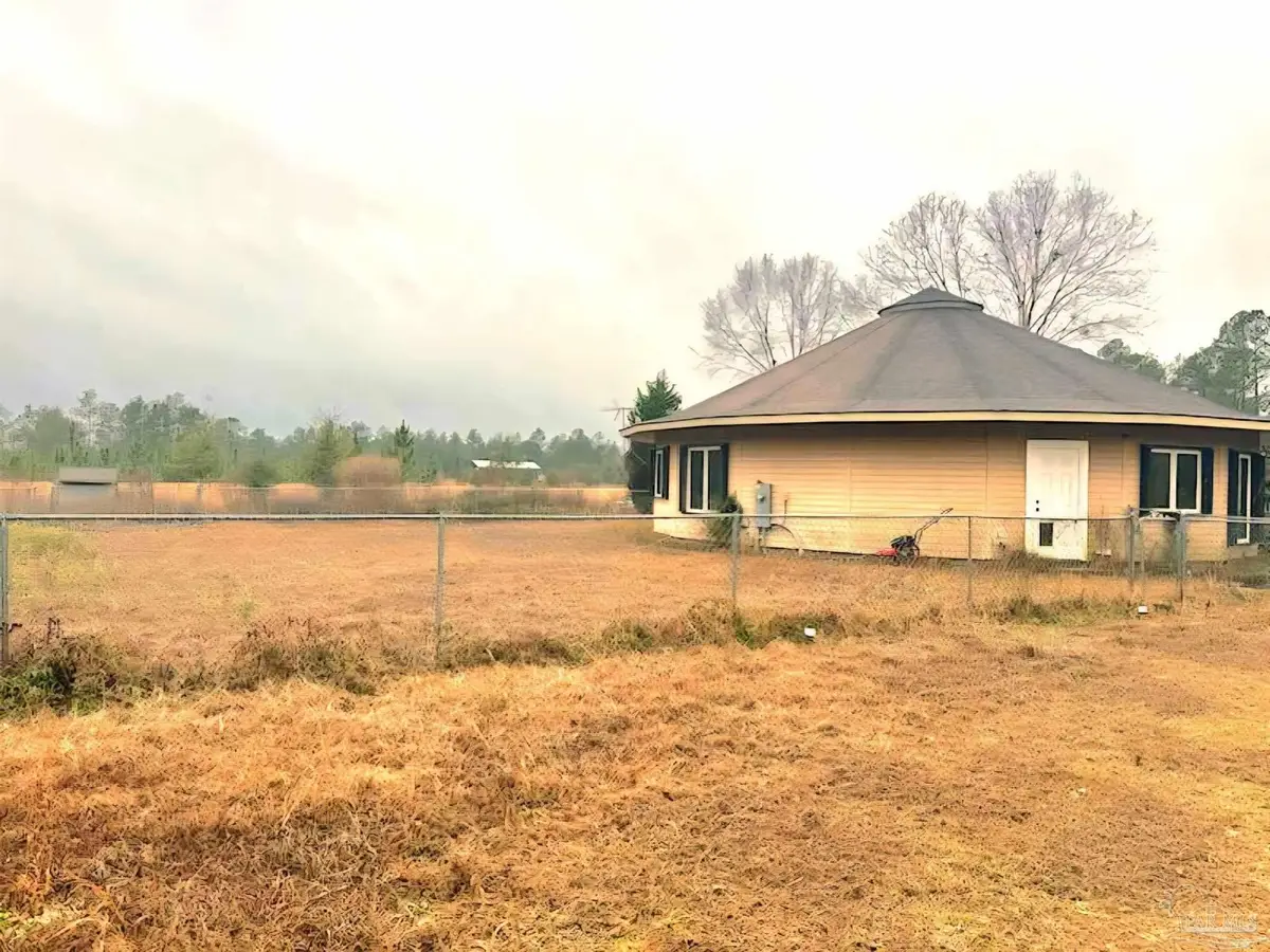 11307 Boundary Line Rd, Milton, FL 32583 - Image #1