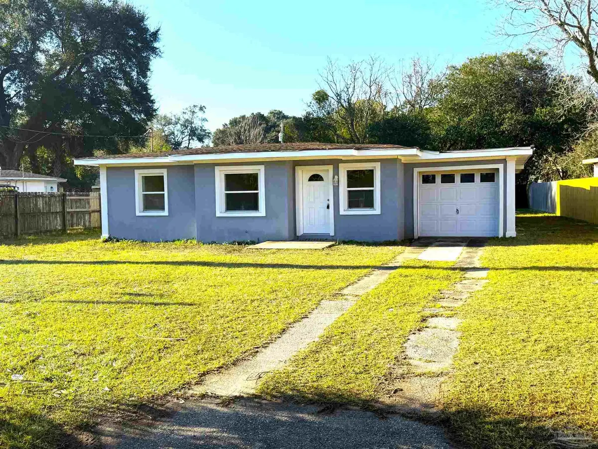 9 Janet St, Pensacola, FL 32506 - Image #1