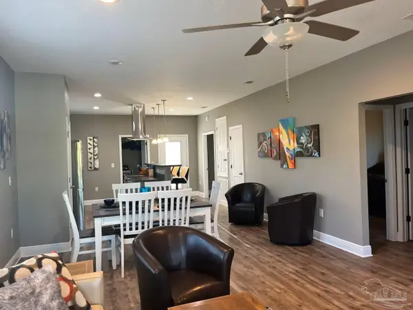 5215 Yellow Bluff Rd, Pensacola, FL 32507