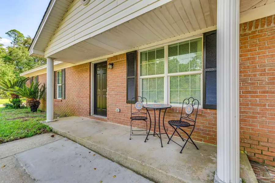 5811 Gabezo St, Milton, FL 32583 - Image #3