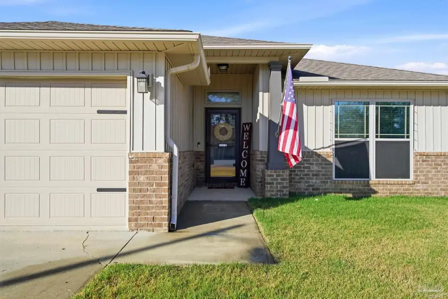5684 Peach Dr, Pace, FL 32571 - Image #3