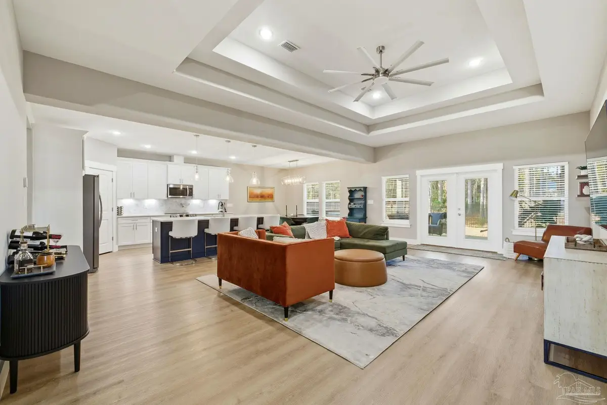 5530 Chenier Dr, Gulf Breeze, FL 32563 - Image #1