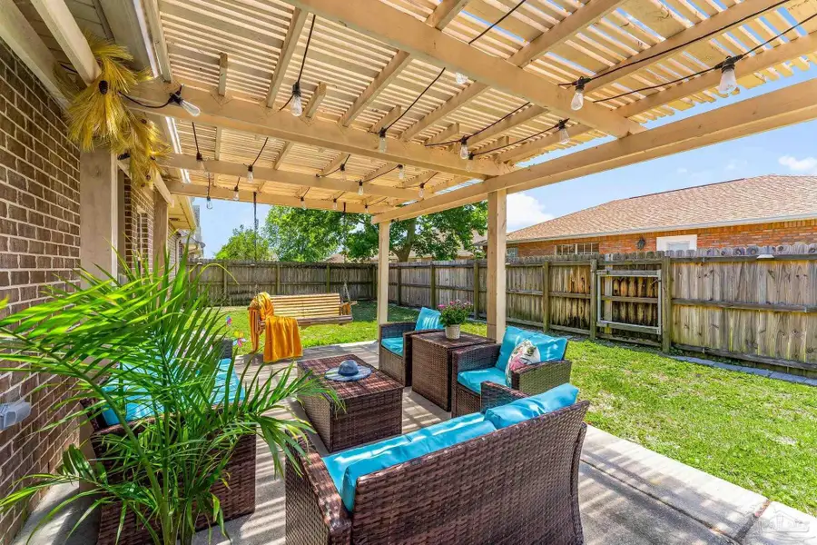 1937 Mooring Dr, Navarre, FL 32566 - Image #2