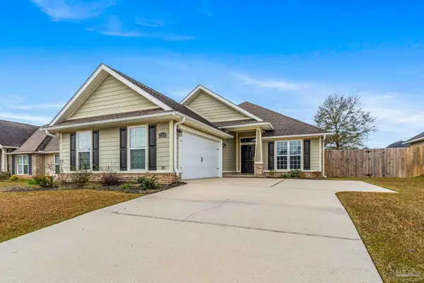 7389 Farmers Rd, Pensacola, FL 32526