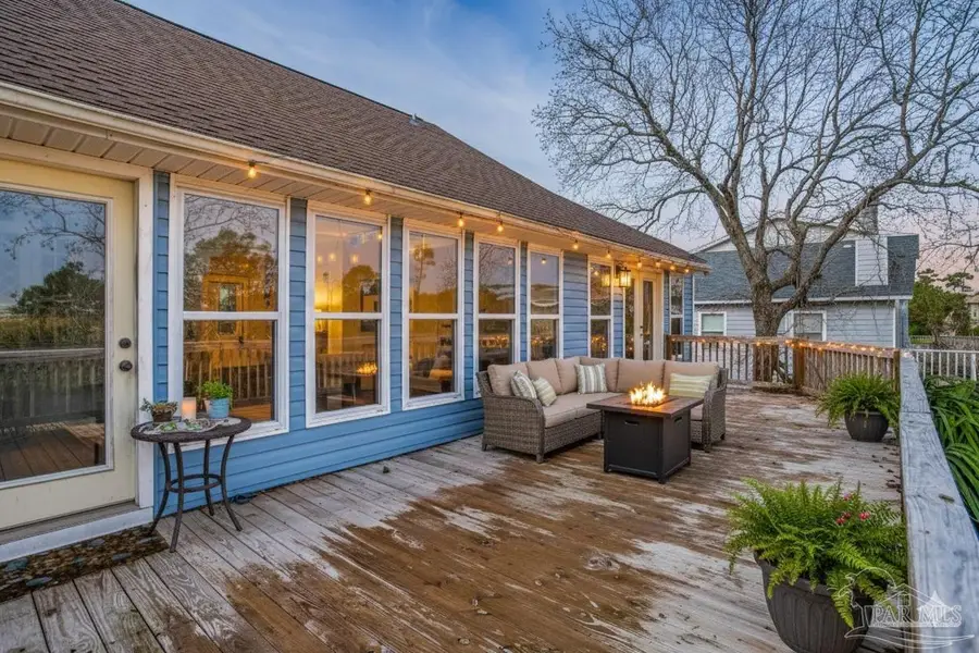 412 Deer Point Dr, Gulf Breeze, FL 32561 - Image #2