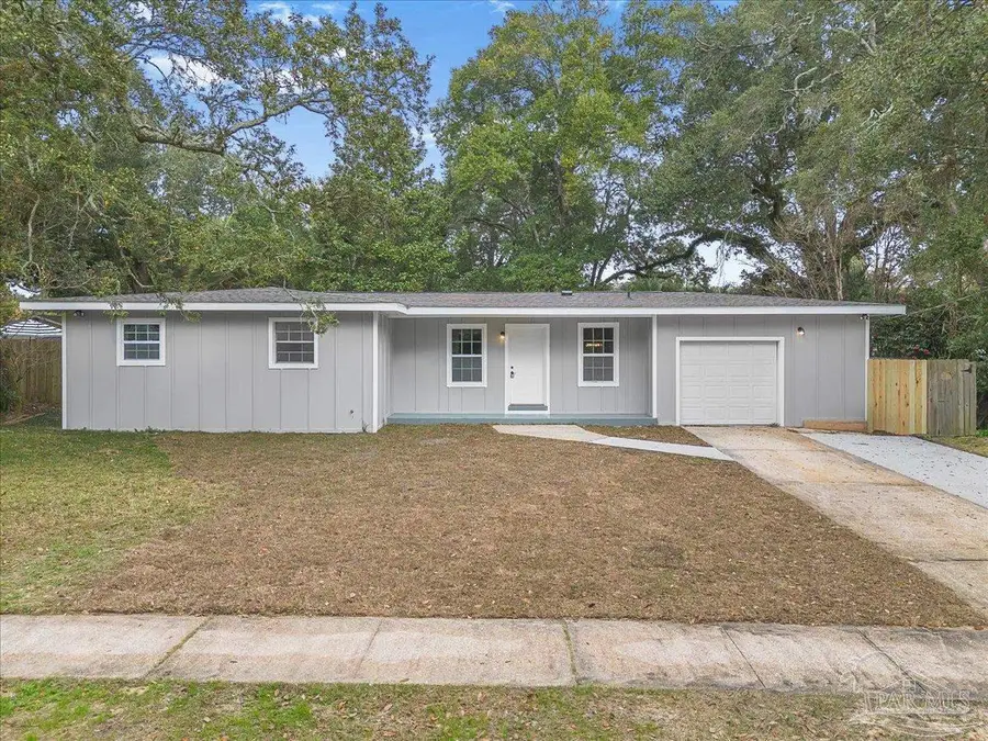 20 Huntington Dr, Pensacola, FL 32506 - Image #2