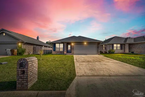 4442 Fiske St, Pace, FL 32571