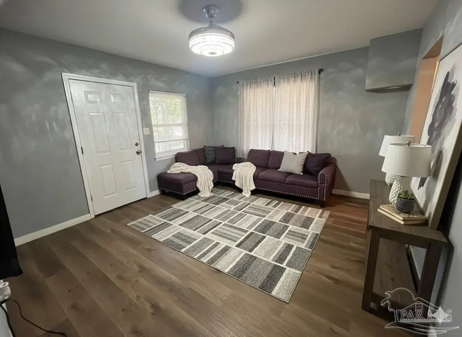 35 Randolph Dr, Pensacola, FL 32506 - #3