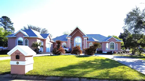 5542 Oakmont Dr, Pace, FL 32571