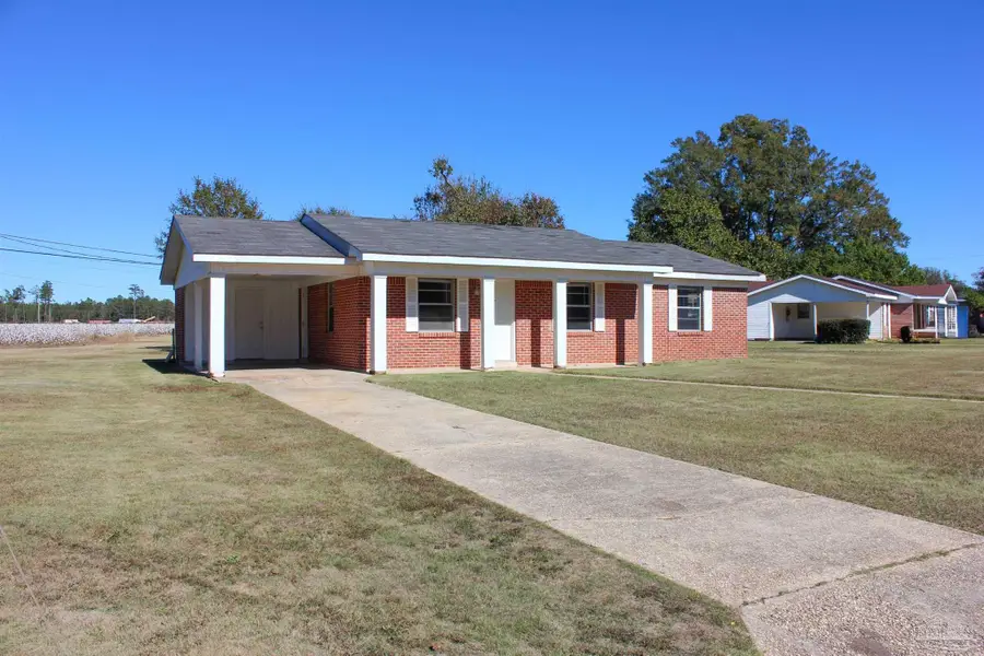 141 Holt St, Flomaton, AL 36441 - Image #2