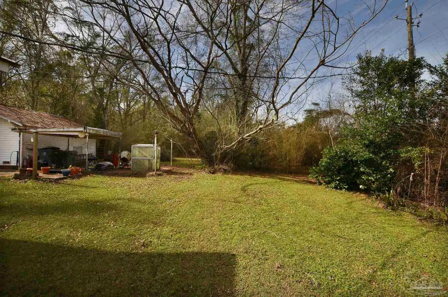 6475 Chestnut Rd, Molino, FL 32577 - Image #2
