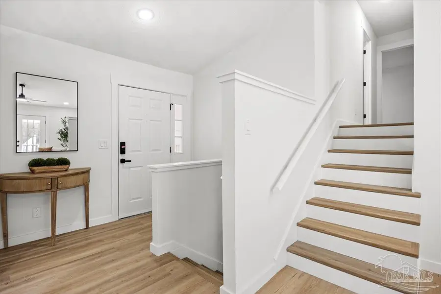 2828 Mandeville Ln, Pensacola, FL 32526 - Image #2