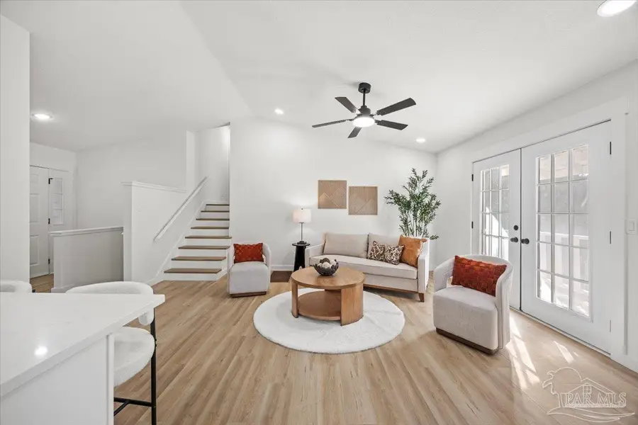 2828 Mandeville Ln, Pensacola, FL 32526 - Image #3