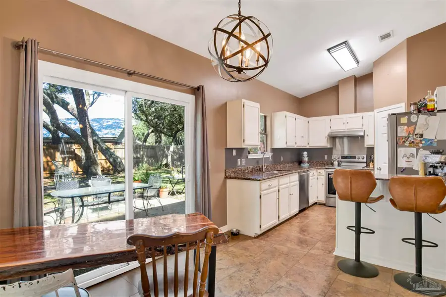 2718 Summertree Ln, Gulf Breeze, FL 32563 - Image #3