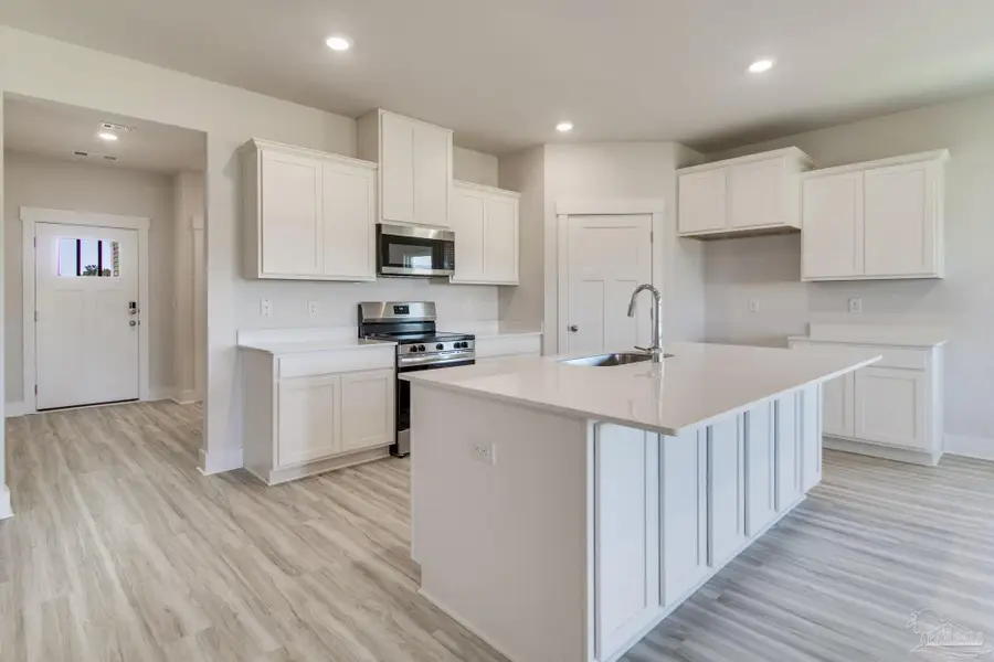 8614 Russellcross Blvd, Pensacola, FL 32507 - Image #3