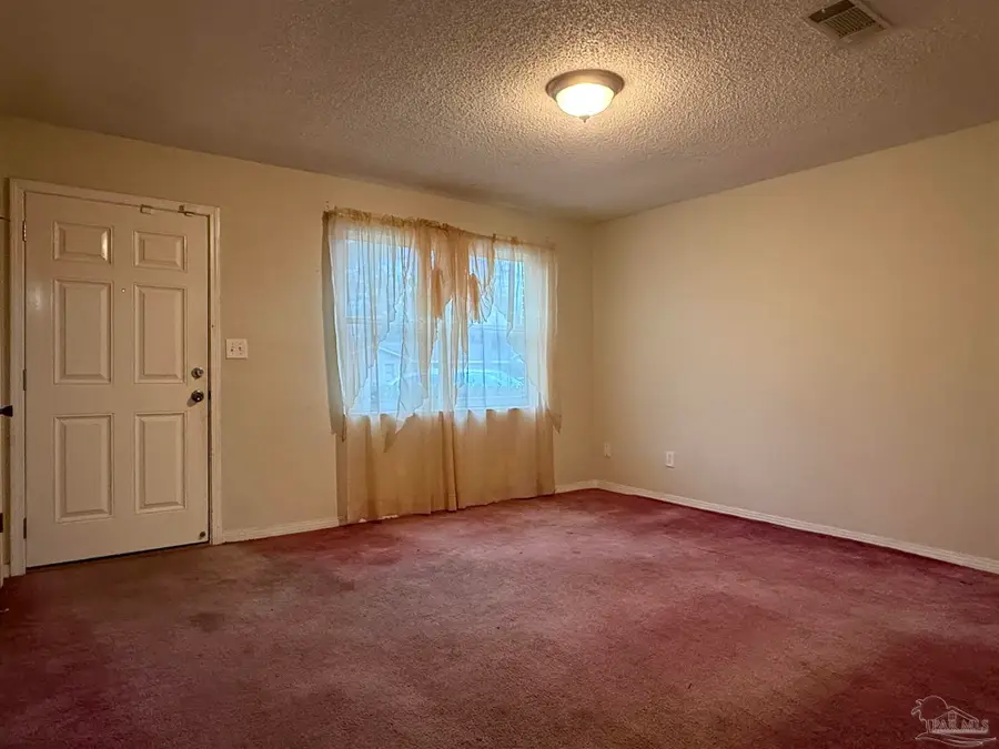 189 Overlook Dr, Pensacola, FL 32503 - Image #3