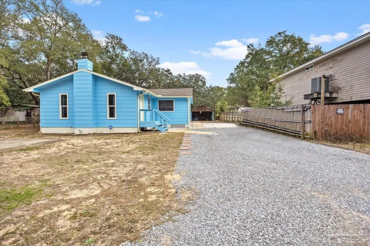 3060 Safronia Shores Rd, Navarre, FL 32566 - #1