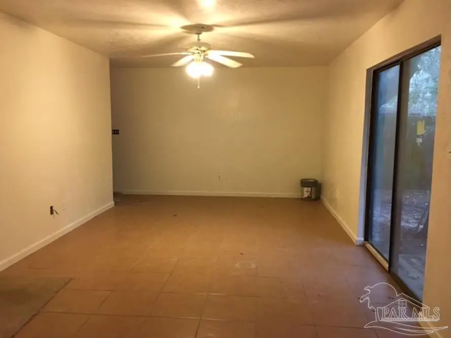 6917 & 6919 Weatherwood Dr, Pensacola, FL 32506 - Image #2