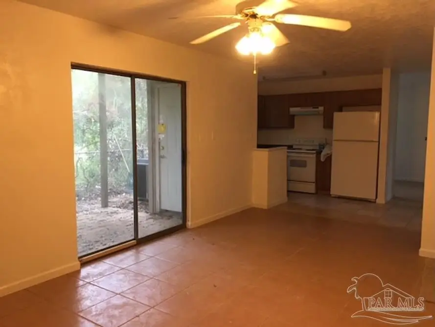 6917 & 6919 Weatherwood Dr, Pensacola, FL 32506 - Image #3