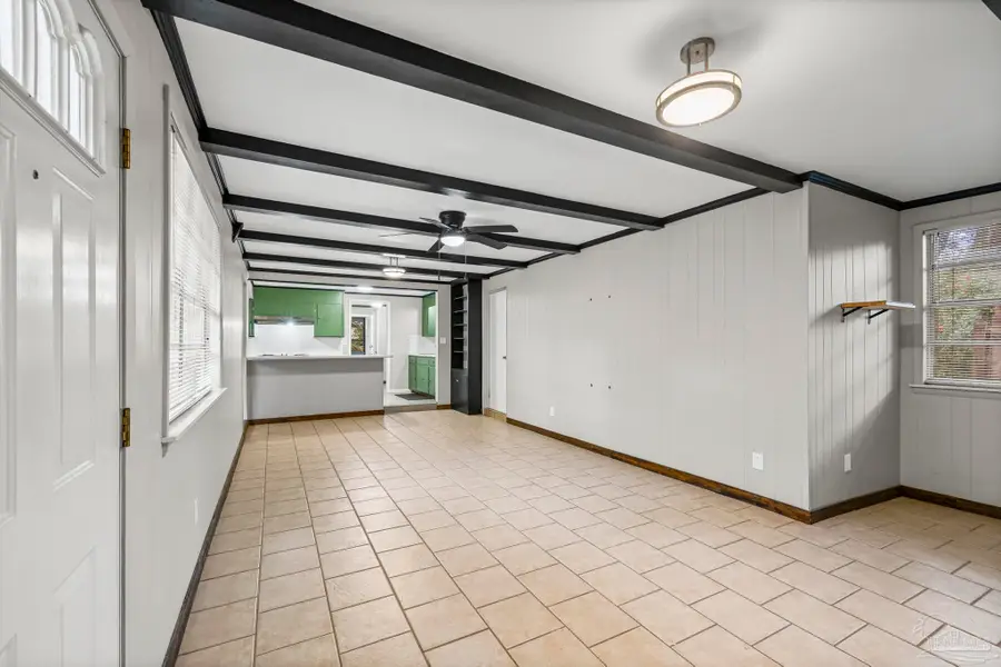 625 Edgecliff Dr, Pensacola, FL 32506 - #2