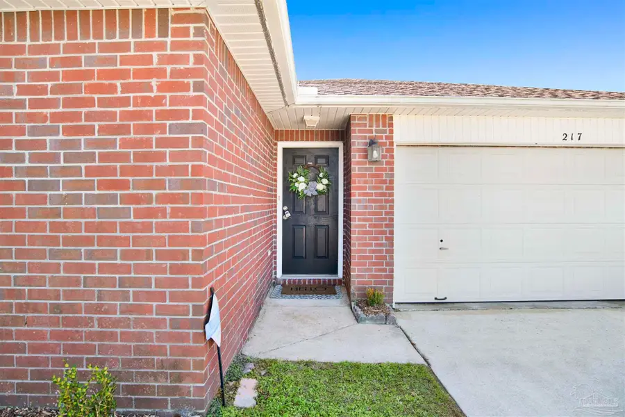 217 Staysail St, Pensacola, FL 32507 - Image #2