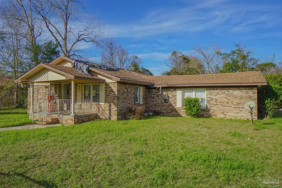 6971 Jefferson Ave, Century, FL 32535 - Image #2