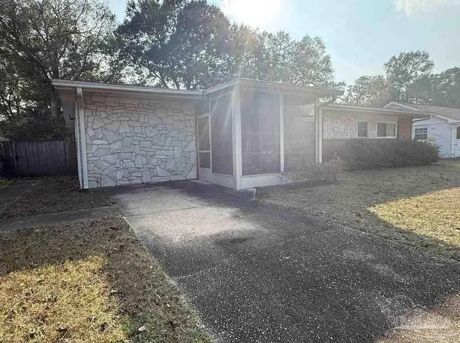 6517 Robin Ave, Milton, FL 32570 - Image #3