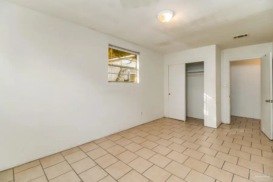 812 N D St, Pensacola, FL 32501 - Image #2