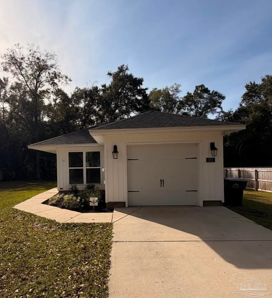 171 Calvert Oaks Dr, Pensacola, FL 32514 - Image #2