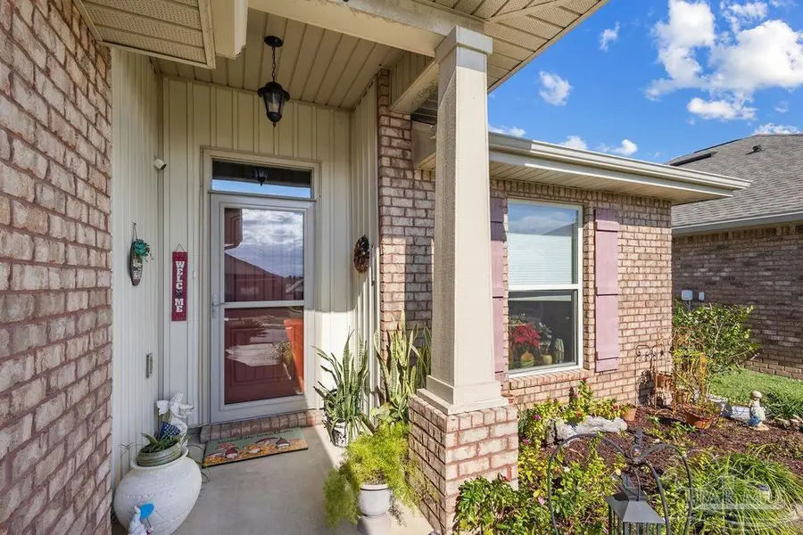 5630 Vendome Ct, Milton, FL 32583 - Image #2