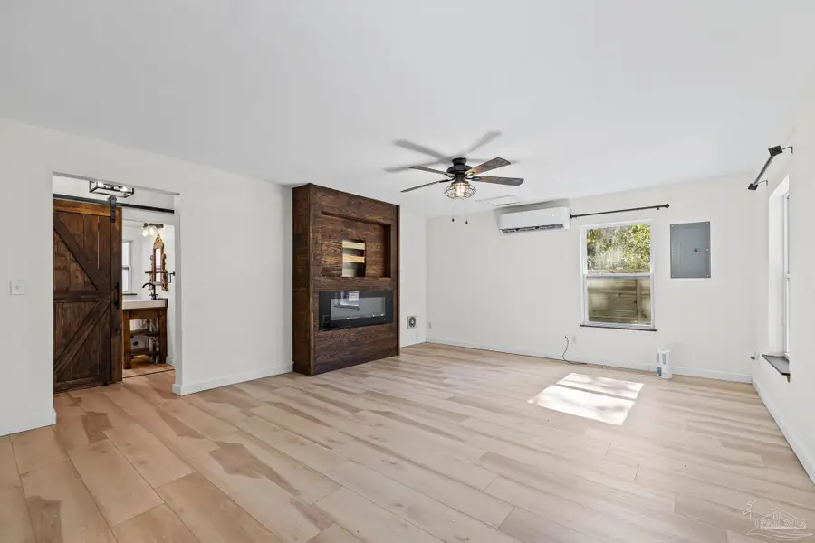 5324 Cathy St, Milton, FL 32583 - Image #2