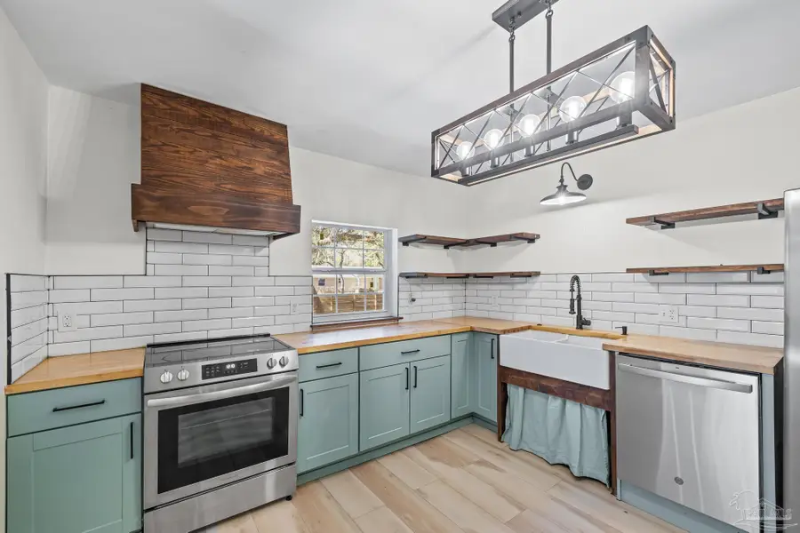 5324 Cathy St, Milton, FL 32583 - Image #3