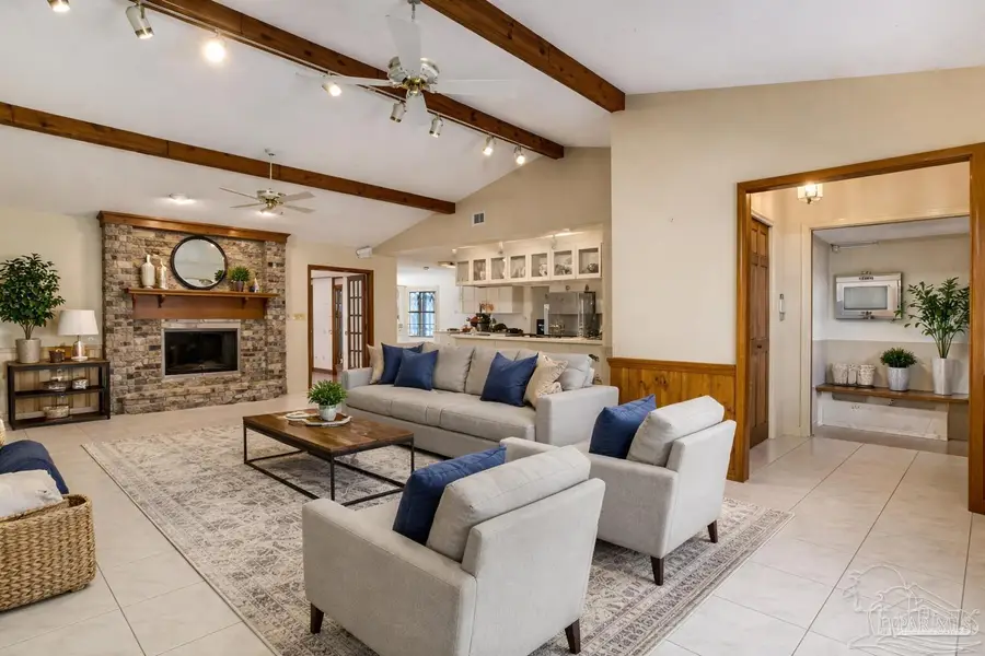 2450 Bluffs Cir, Pensacola, FL 32503 - Image #3