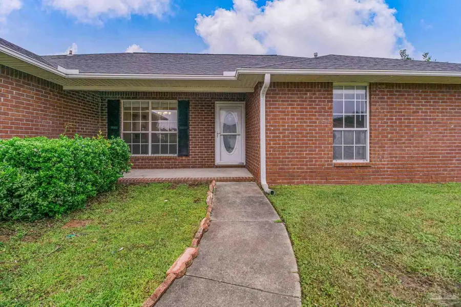 9144 Sebring Dr, Pensacola, FL 32506 - Image #2