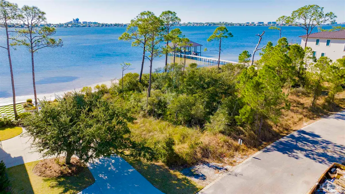 16291 Tarpon Dr, Pensacola, FL 32507 - Image #1