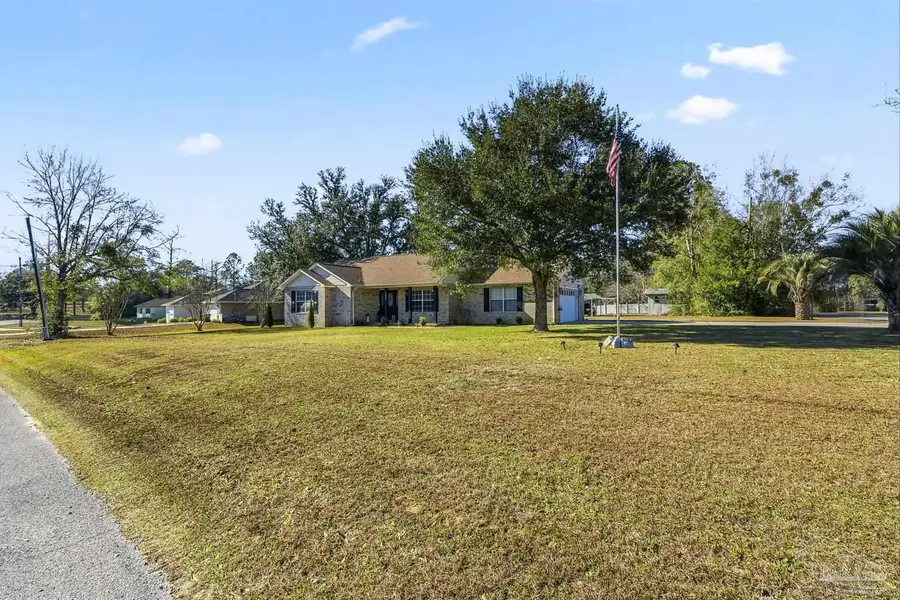 3391 Hornsby Dr, Cantonment, FL 32533 - Image #2