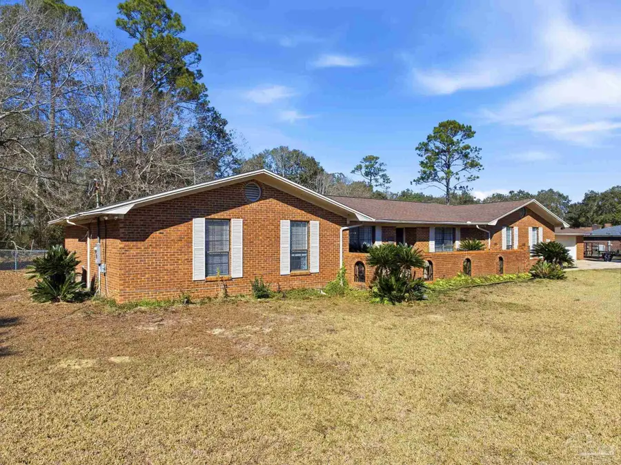 3214 Fridinger Dr, Pensacola, FL 32526 - Image #2