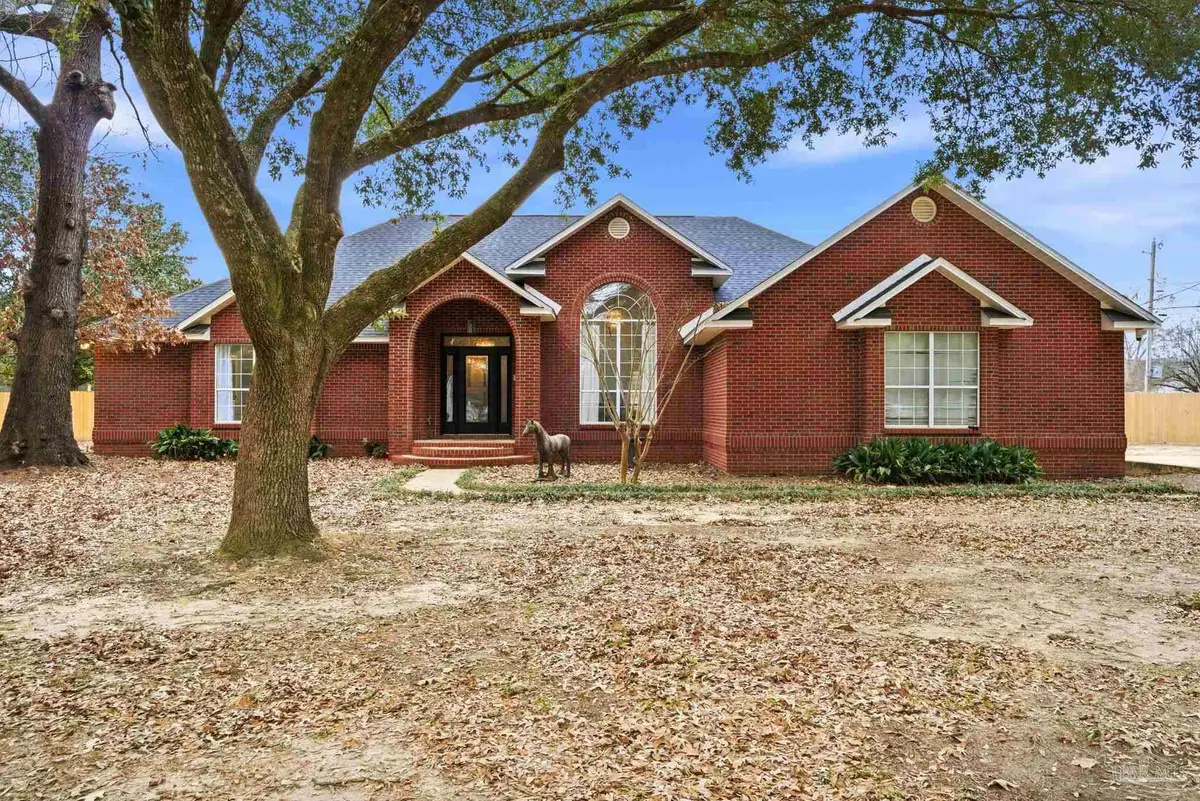 3745 Saddle Club Cir, Pace, FL 32571 - Image #1