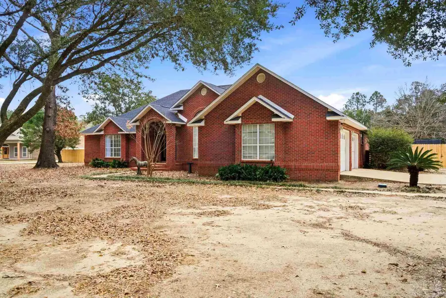 3745 Saddle Club Cir, Pace, FL 32571 - Image #3