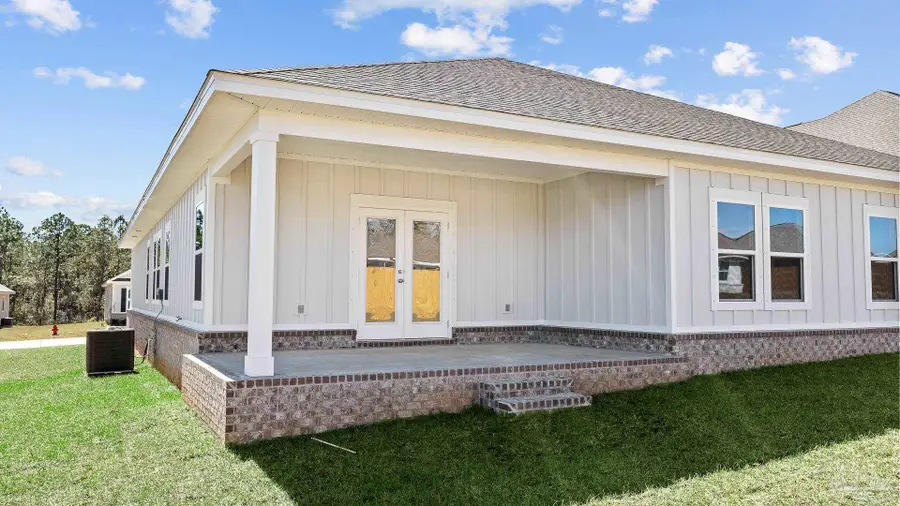 5652 Clarity St, Milton, FL 32570 - #3