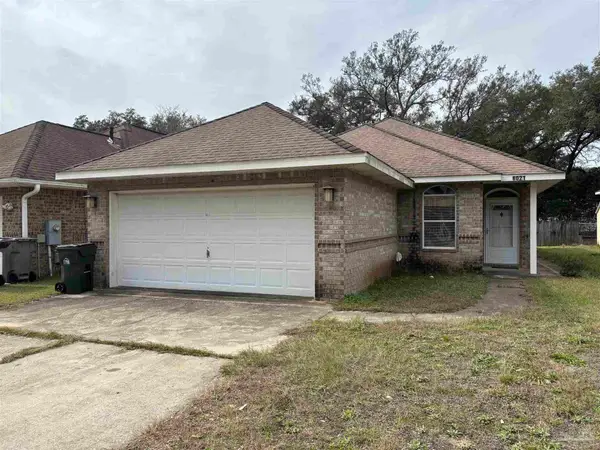 6021 Champion Oaks Dr, Pensacola, FL 32526