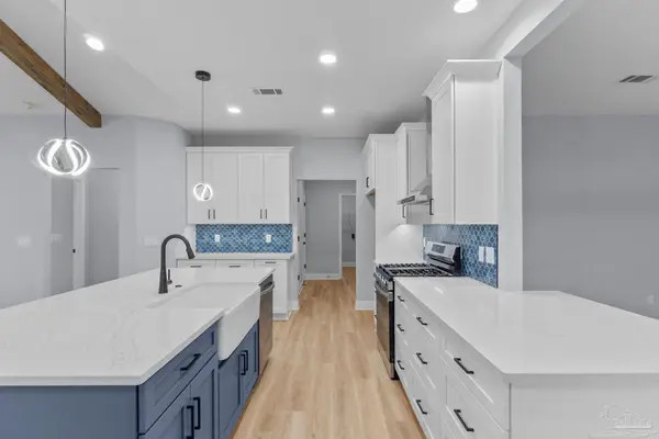 3318 Bob Tolbert Rd, Navarre, FL 32566