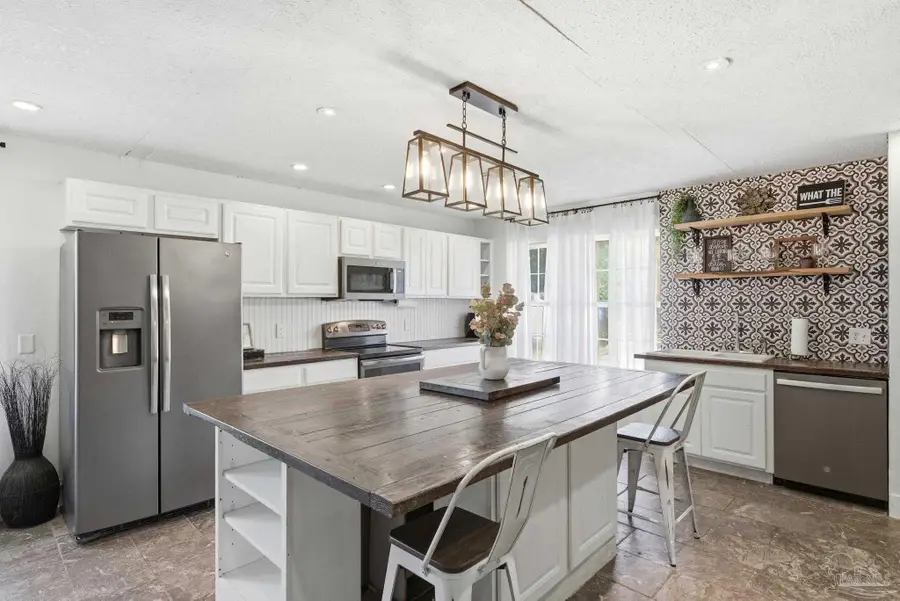 1809 Donegal Dr, Cantonment, FL 32533 - Image #3