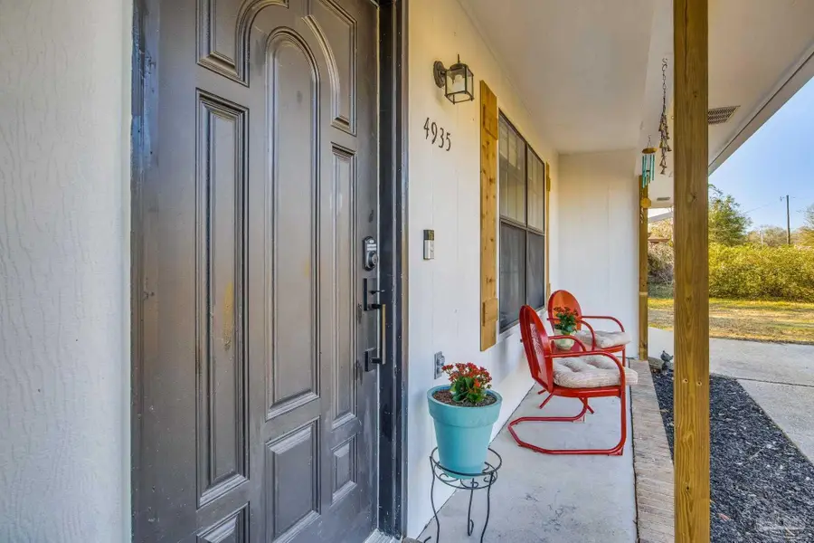 4935 Andrea Ln, Pace, FL 32571 - Image #2