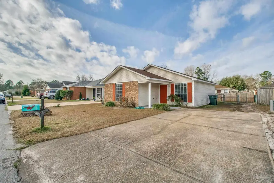 413 Pine Crescent Way, Pensacola, FL 32506 - Image #3
