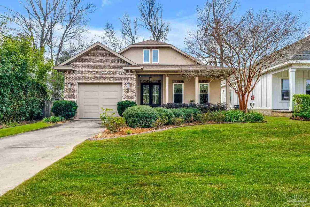 1649 Hatton St, Pensacola, FL 32503 - Image #1